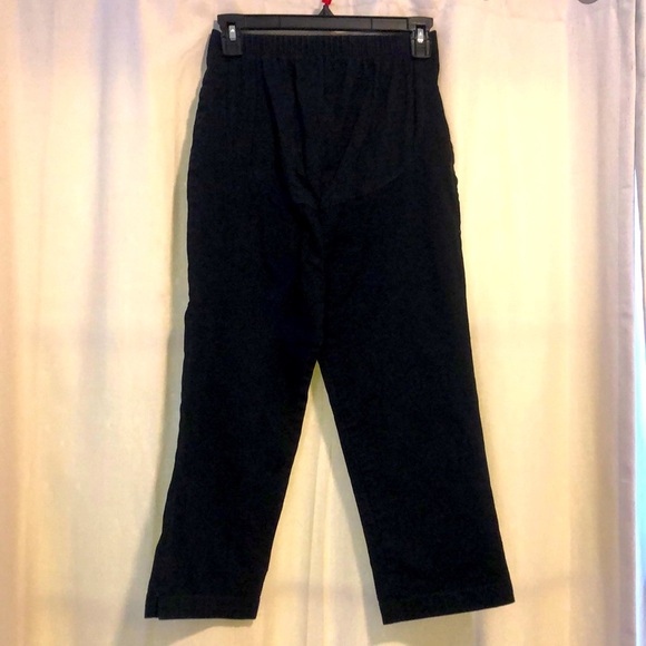 🔹 4 for $30 Baby and Me Maternity Capris - Picture 1 of 5